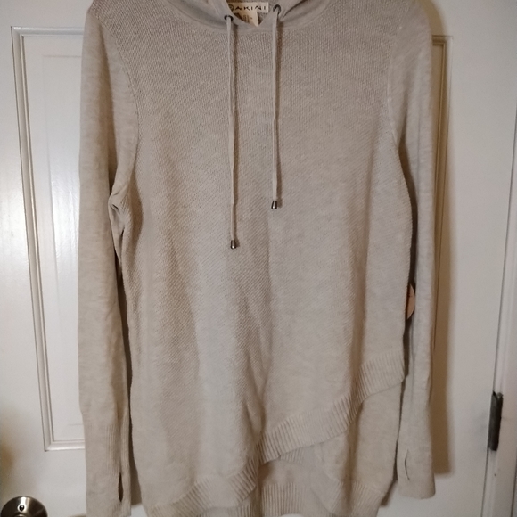 Dakini Pullover Hooded Sweater 
